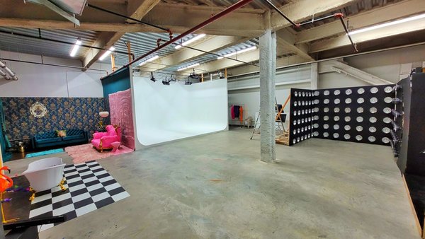 Music and Video production - If you need professional video service - Music video, commercial video, personal video we are Music & Video Production company. We have Perfect 3,000 sqft production studio for your music videos and photo shoots, multi sets and professional lighting, Recording booth. We provide full services as Video shooting, editing and color grading. ( Indoor filming & outdoor filming ). Music recording, mixing and mastering.
What's in Studio:
√ W21xL15xH12 3Wall Cyc with high quality lights Nova P300c.
√ Make up room, original few different themes. ( rooms for video shoots )
√ You just have to come and make your dreams real. ;)
√ Lighting sets and furniture.
√ High speed Wi-Fi.
√ Bluetooth Speaker.
√ 5x Aputure Nova P300c on cycle wall
√ 2x adj pocket pro on cycle wall
√ 3x GVM 800d RGB lights
√ 1x Amaran 200x
√ 4x Nanlite Pavo tube 30X
√ 1x Aputure 19mm spot light mount.
√ Fog machine
√ iPad with Sidus Link & My DMX Go.
√ All in one place. You just have to come and make your dreams real. ;)
VIDEO SERVICE:
SILVER pack:
$1000 & UP. (Additional service if needed.)
2hrs camera man.
Video editing.
Color correction.
Basic color grading.
GOLD pack:
$1500 & UP. (Additional service if needed.)
4hrs camera man.
Video editing.
Color correction.
Basic color grading.
PLATINUM pack:
$3000 & UP. (Additional service if needed.)
6hrs camera man.
Video editing.
Color correction.
Professional Color grading.
For more information about recording and video studio rental please contact us. Music and Video production - If you need professional video service - Music video, commercial video, personal video we are Music & Video Production company. We have Perfect 3,000 sqft production studio for your music videos and photo shoots, multi sets and professional lighting, Recording booth. We provide full services as Video shooting, editing and color grading. ( Indoor filming & outdoor filming ). Music recording, mixing and mastering.
What's in Studio:
√ W21xL15xH12 3Wall Cyc with high quality lights Nova P300c.
√ Make up room, original few different themes. ( rooms for video shoots )
√ You just have to come and make your dreams real. ;)
√ Lighting sets and furniture.
√ High speed Wi-Fi.
√ Bluetooth Speaker.
√ 5x Aputure Nova P300c on cycle wall
√ 2x adj pocket pro on cycle wall
√ 3x GVM 800d RGB lights
√ 1x Amaran 200x
√ 4x Nanlite Pavo tube 30X
√ 1x Aputure 19mm spot light mount.
√ Fog machine
√ iPad with Sidus Link & My DMX Go.
√ All in one place. You just have to come and make your dreams real. ;)
VIDEO SERVICE:
SILVER pack:
$1000 & UP. (Additional service if needed.)
2hrs camera man.
Video editing.
Color correction.
Basic color grading.
GOLD pack:
$1500 & UP. (Additional service if needed.)
4hrs camera man.
Video editing.
Color correction.
Basic color grading.
PLATINUM pack:
$3000 & UP. (Additional service if needed.)
6hrs camera man.
Video editing.
Color correction.
Professional Color grading.
For more information about recording and video studio rental please contact us.