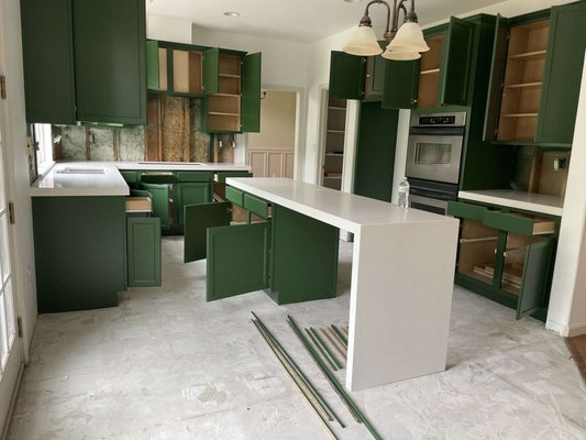 Kitchen remodel 2021 - This remodel was done to this kitchen , by masking off everything first . Them cleaning all the cabinets and doors with degreaser, then sanding all cabinets , then caulking all cracks . Then applying primer and to finish off 2 coats of paint. Kitchen remodel 2021 - This remodel was done to this kitchen , by masking off everything first . Them cleaning all the cabinets and doors with degreaser, then sanding all cabinets , then caulking all cracks . Then applying primer and to finish off 2 coats of paint.