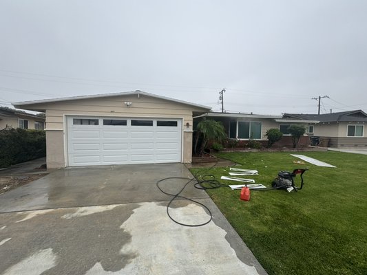 Luna’s House Full Exterior Painting - We painted this house for our clients Luna and Jordan located in Garden Grove. The house really needed a repaint , it had lots of peeling paint on the wood and several stucco repairs .