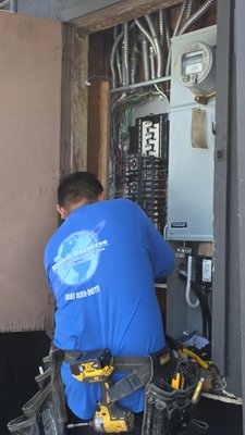 ⚡ Electrical Panel Upgrades & Sub Panel Replacements - The licensed electricians at Electric Universe CA specialize in panel upgrades, panel replacements, EV charger installs, rewiring, and sub panel replacements across Los Angeles, Sherman Oaks, Burbank, and Encino. In the last few years, we’ve upgraded thousands of panels in homes, condos, and apartment buildings. With all the recent insurance letters about outdated panels, we’re helping property managers and homeowners stay safe, save money, and pass inspections. We handle permits with Building & Safety and coordinate directly with LADWP & Edison for a smooth process. From old sub panels in apartments to full rewiring, we make every job code-compliant, affordable, and future-ready. ⚡ Electrical Panel Upgrades & Sub Panel Replacements - The licensed electricians at Electric Universe CA specialize in panel upgrades, panel replacements, EV charger installs, rewiring, and sub panel replacements across Los Angeles, Sherman Oaks, Burbank, and Encino. In the last few years, we’ve upgraded thousands of panels in homes, condos, and apartment buildings. With all the recent insurance letters about outdated panels, we’re helping property managers and homeowners stay safe, save money, and pass inspections. We handle permits with Building & Safety and coordinate directly with LADWP & Edison for a smooth process. From old sub panels in apartments to full rewiring, we make every job code-compliant, affordable, and future-ready.