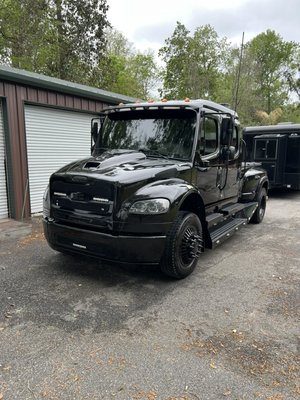 Freightliner/Semi/5th Wheel - Did a Silver Package Detail on a 2008 Freightliner that used to belong to Shaquille O’Neal
