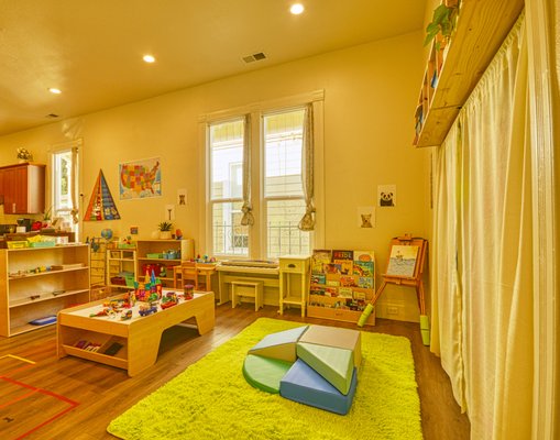 SquareCare - Preschool / Day care / Child Care in Oakland - SquareCare Oakland is a bilingual (English and Spanish) play-based child care that focuses on educating children through exploration of the environment using natural developmentally appropriate materials. All materials are disinfected, clean, and safe. Our curriculum focuses on language development, motor skills, and social-emotional development. Students learn English and Spanish via songs and games and enjoy many other developmental activities, such as reading, cooking, music, gardening, art, farming, and dancing!
Program: bilingual (English and Spanish) and play-based
Ages: 9 months - 5 y.o.
Business hours: 8:00 am - 5.30 pm
Year-round program
Full-time 5 days/week
Part-time: 3,2 days/week, Half-day
Live stream camera with access for parents
Trial period is 2 weeks
Meals provided: only snacks
Half-day available
Lower and upper-level fenced backyard
Head teacher: Mitzy
Bilingual preschool teacher / child interventionist with experience in different early childhood settings. Early childhood advocate with a B.S. in Psychology and M.S. in Early Childhood Studies. Passionate about increasing the quality of care/education.
Daily rhythm:
8:30-9:00 am Parent Drop Off/Free Play
9:00-9:45 am. Circle Time/Music Time/instruments/movement:
9:45-10:15 am Snack time
10:15-10:30 am Storytime
10:30-11:30 am. Outdoor Time/Painting/Sensory Activities/Infant 1st Nap time
11:30 am-12:15 pm. Lunch time
12:15-12:30 pm. Storytime
12:30-2:30 pm Nap Time/Parent Communication/teacher break time
12:30-2:30 pm Outdoor/coloring/Sensory Activities
2:30-3:15 pm. Story Time
3:15-3:30 pm Infant 2nd nap time
3:30-4:30 pm Stretching/Gross Motor Activities
4:30-5:30 pm Free Indoor Play/Parent Pick Up SquareCare - Preschool / Day care / Child Care in Oakland - SquareCare Oakland is a bilingual (English and Spanish) play-based child care that focuses on educating children through exploration of the environment using natural developmentally appropriate materials. All materials are disinfected, clean, and safe. Our curriculum focuses on language development, motor skills, and social-emotional development. Students learn English and Spanish via songs and games and enjoy many other developmental activities, such as reading, cooking, music, gardening, art, farming, and dancing!
Program: bilingual (English and Spanish) and play-based
Ages: 9 months - 5 y.o.
Business hours: 8:00 am - 5.30 pm
Year-round program
Full-time 5 days/week
Part-time: 3,2 days/week, Half-day
Live stream camera with access for parents
Trial period is 2 weeks
Meals provided: only snacks
Half-day available
Lower and upper-level fenced backyard
Head teacher: Mitzy
Bilingual preschool teacher / child interventionist with experience in different early childhood settings. Early childhood advocate with a B.S. in Psychology and M.S. in Early Childhood Studies. Passionate about increasing the quality of care/education.
Daily rhythm:
8:30-9:00 am Parent Drop Off/Free Play
9:00-9:45 am. Circle Time/Music Time/instruments/movement:
9:45-10:15 am Snack time
10:15-10:30 am Storytime
10:30-11:30 am. Outdoor Time/Painting/Sensory Activities/Infant 1st Nap time
11:30 am-12:15 pm. Lunch time
12:15-12:30 pm. Storytime
12:30-2:30 pm Nap Time/Parent Communication/teacher break time
12:30-2:30 pm Outdoor/coloring/Sensory Activities
2:30-3:15 pm. Story Time
3:15-3:30 pm Infant 2nd nap time
3:30-4:30 pm Stretching/Gross Motor Activities
4:30-5:30 pm Free Indoor Play/Parent Pick Up