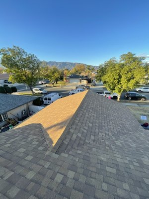 Owens cornering shingles in Fontana, CA. - Owens cornering shingles, these shingles come with a 35 year manufacturer warranty and this customer went with a venture roofing warranty for 10 years which is a total of 45 year warranty on their new roof. Owens cornering shingles in Fontana, CA. - Owens cornering shingles, these shingles come with a 35 year manufacturer warranty and this customer went with a venture roofing warranty for 10 years which is a total of 45 year warranty on their new roof.