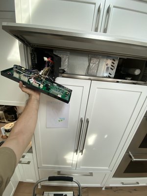 Sub Zero Refregirator - One more Sub Zero refregirator, this is French Door refregirator, started to making a beeping noise for no reason, after inspection and speaking with Sub Zero tech line we came to conclusion that it has issue with main control board. Replaced it next week since part was not in stock. Sub Zero Refregirator - One more Sub Zero refregirator, this is French Door refregirator, started to making a beeping noise for no reason, after inspection and speaking with Sub Zero tech line we came to conclusion that it has issue with main control board. Replaced it next week since part was not in stock.