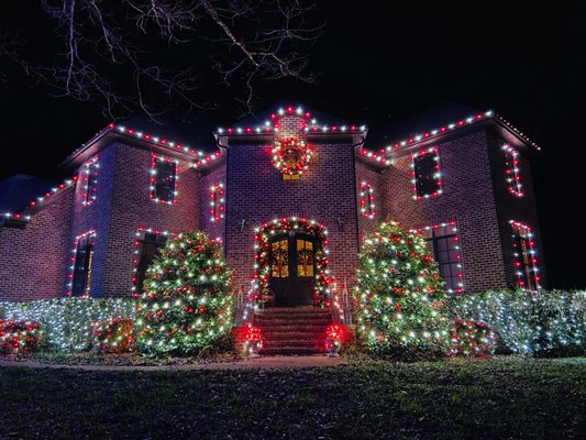 #1 Holiday Lighting Company in the Charlotte Area - cltELF is South Charlotte's premier holiday lighting company. Our Elf technicians will design, install, maintain, and remove the lighting and decor so our clients can enjoy the season without having to hassle with anything outside the home or business. The owners of cltELF are involved in every project from start to finish, unlike other firms that simply send off subcontractors. We live in the community and value and respect the business relationships and client friendships we build each year. cltELF is a concierge services company that provides options for client projects that go beyond the basic holiday lighting while providing exceptional top tier service. *Please note, all photos in our advertising are of our actual work, not stock images others use