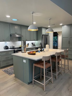 Langtry Lane Remodel - This remodel was one of my favorites. This was a full gut remodel. The clients were amazing and we were able to make their vision a reality.