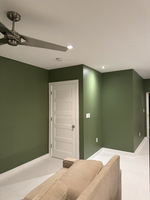 Interior painting - Colors like these highlight all imperfections, which is why before painting we perform a detailed repair of all visible areas. Interior painting - Colors like these highlight all imperfections, which is why before painting we perform a detailed repair of all visible areas.