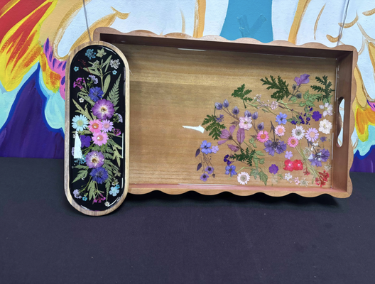 Resin & Ocean Art Classes Naperville - Resin & Ocean Art Workshop in Naperville: Create Your Own Masterpiece
Do you find yourself drawn to the glass-like finish of modern resin art? Whether it’s the pull of the shoreline or the beauty of nature, Naperville Art Studio is where you can tap into your creative energy. Our classes walk the line between functional art and fine art, giving you a chance to play with a form that has a mind of its own.
In our hands-on sessions, you aren’t limited to just one style. You can explore the mesmerizing world of fluid epoxy to blend deep teals into a miniature seascape to create an ocean resin charcuterie board, or try your hand at pressed flower resin trays and crushed glass mosaic trays. From glittering geode styles to botanical preserves and even custom resin tumblers, this experience is about finding your own flow.
You don’t require any prior experience to attend our resin ocean art workshops and classes. Just bring your curiosity and a desire to create! Resin & Ocean Art Classes Naperville - Resin & Ocean Art Workshop in Naperville: Create Your Own Masterpiece
Do you find yourself drawn to the glass-like finish of modern resin art? Whether it’s the pull of the shoreline or the beauty of nature, Naperville Art Studio is where you can tap into your creative energy. Our classes walk the line between functional art and fine art, giving you a chance to play with a form that has a mind of its own.
In our hands-on sessions, you aren’t limited to just one style. You can explore the mesmerizing world of fluid epoxy to blend deep teals into a miniature seascape to create an ocean resin charcuterie board, or try your hand at pressed flower resin trays and crushed glass mosaic trays. From glittering geode styles to botanical preserves and even custom resin tumblers, this experience is about finding your own flow.
You don’t require any prior experience to attend our resin ocean art workshops and classes. Just bring your curiosity and a desire to create!
