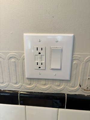 Bathroom GFCI outlet and switches - Replaced old devices and updated
