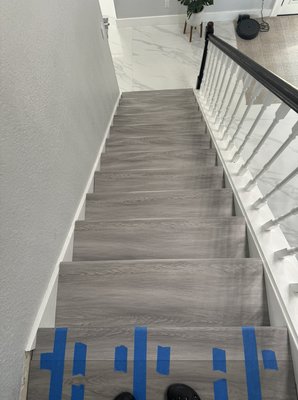 Vinyl stairs - Vinyl stairs installation Vinyl stairs - Vinyl stairs installation