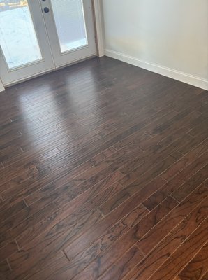 This was an installation of 3’ x 3” clicking lock engineered hardwood floors - As the title says, this was a insulation of 3 inch hickory engineered prefinished floor This was an installation of 3’ x 3” clicking lock engineered hardwood floors - As the title says, this was a insulation of 3 inch hickory engineered prefinished floor