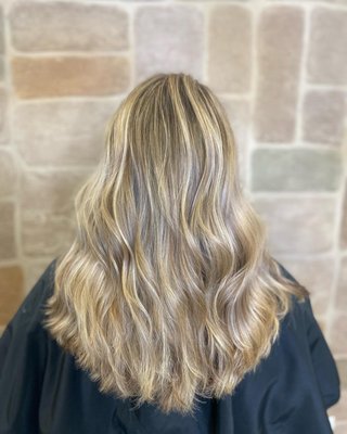 Blonding - Blonding services is one of our main specialties. When booking these appointments are you looking for your full head or partial head. Toner is included in the price. Blonding - Blonding services is one of our main specialties. When booking these appointments are you looking for your full head or partial head. Toner is included in the price.