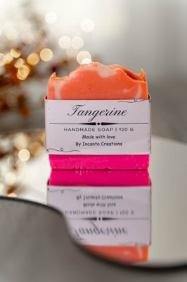 Product photoshoot Incanto Soap - The "Incanto Series" soap collection photoshoot is designed to highlight the natural handmade elegance and detailed craftsmanship of their latest line of nature soaps. The shoot took place in Studio 17 using natural lighting and a minimalist aesthetic, allowing the beauty of the soap products to emanate. Product photoshoot Incanto Soap - The "Incanto Series" soap collection photoshoot is designed to highlight the natural handmade elegance and detailed craftsmanship of their latest line of nature soaps. The shoot took place in Studio 17 using natural lighting and a minimalist aesthetic, allowing the beauty of the soap products to emanate.