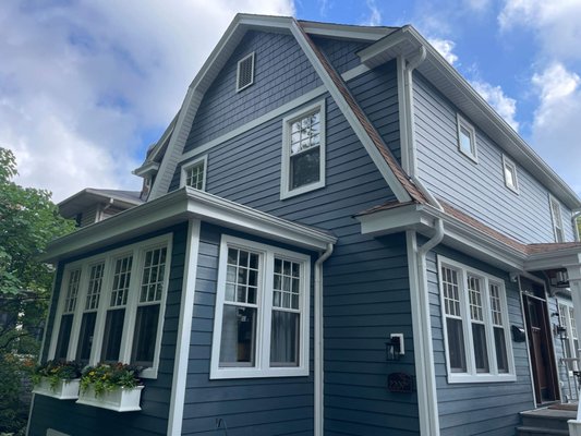 Evanston James Hardie Siding Replacement - James Hardie Siding replacement in Evening Blue. Evanston James Hardie Siding Replacement - James Hardie Siding replacement in Evening Blue.