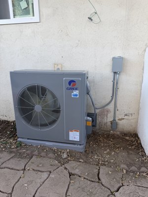 Gree Heat Pump and Complete HVAC System Installation in San Jose - In this San Jose home, we replaced an old, inefficient HVAC system with a modern, high-performance Gree heat pump. The new system provides both heating and cooling, ensuring year-round comfort with significantly improved energy efficiency.
The installation was comprehensive and included complete removal of the outdated system, professional mounting of the new outdoor condenser unit, installation of the indoor air handler, and integration with a smart thermostat for optimal control. We also verified all electrical connections, refrigerant lines, and drainage systems to ensure flawless operation.
Our team completed thorough testing and calibration to guarantee the system operates at peak efficiency. The homeowner now enjoys consistent temperatures throughout their home with whisper-quiet operation.
Key benefits of the new system:
- Lower energy costs due to high efficiency of the Gree heat pump - SEER ratings significantly higher than older systems
- Environmentally friendly, with no fossil fuel combustion - All-electric operation reduces carbon footprint
- One system for both heating and cooling - Year-round comfort from a single efficient unit
- More consistent and even temperatures throughout the home - Advanced inverter technology maintains precise climate control
- Increased property value with an updated HVAC system - Modern, energy-efficient systems are highly desirable
- Smart thermostat integration - Remote control and scheduling for maximum convenience and savings
- Quiet operation - Advanced compressor technology ensures minimal noise levels
This upgrade gives the homeowner a reliable, efficient, and modern solution for comfort in every season, with significantly reductions in monthly energy bills.
Project Duration: 2 days Gree Heat Pump and Complete HVAC System Installation in San Jose - In this San Jose home, we replaced an old, inefficient HVAC system with a modern, high-performance Gree heat pump. The new system provides both heating and cooling, ensuring year-round comfort with significantly improved energy efficiency.
The installation was comprehensive and included complete removal of the outdated system, professional mounting of the new outdoor condenser unit, installation of the indoor air handler, and integration with a smart thermostat for optimal control. We also verified all electrical connections, refrigerant lines, and drainage systems to ensure flawless operation.
Our team completed thorough testing and calibration to guarantee the system operates at peak efficiency. The homeowner now enjoys consistent temperatures throughout their home with whisper-quiet operation.
Key benefits of the new system:
- Lower energy costs due to high efficiency of the Gree heat pump - SEER ratings significantly higher than older systems
- Environmentally friendly, with no fossil fuel combustion - All-electric operation reduces carbon footprint
- One system for both heating and cooling - Year-round comfort from a single efficient unit
- More consistent and even temperatures throughout the home - Advanced inverter technology maintains precise climate control
- Increased property value with an updated HVAC system - Modern, energy-efficient systems are highly desirable
- Smart thermostat integration - Remote control and scheduling for maximum convenience and savings
- Quiet operation - Advanced compressor technology ensures minimal noise levels
This upgrade gives the homeowner a reliable, efficient, and modern solution for comfort in every season, with significantly reductions in monthly energy bills.
Project Duration: 2 days