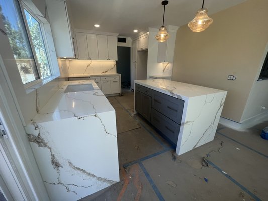 Kitchen cabinet remodel - Great kitchen design making owners dream come true.