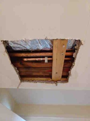 Repair leaking pipe - Repair leaky pipes