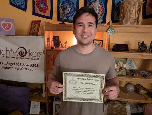 Reiki Energy Healing - Reiki Healing: Restore Balance & Boost Well-Being
Experience deep relaxation and healing with Reiki. This gentle energy practice helps reduce stress, ease emotional tension, and promote mental clarity. Reiki restores balance by aligning your body’s energy, enhancing physical health, and boosting your overall sense of peace. Feel refreshed, empowered, and ready to thrive from the inside out!