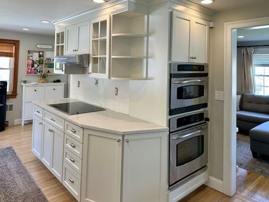 Another Stunning Kitchen Remodel in Woburn, MA! - We’re excited to share one of our latest transformations! This Woburn kitchen had a classic 70’s look with dark oak cabinets that made the space feel dated and un-inviting. Our team at Ideal Home Improvement gave it a fresh new life with beautiful, stylish shaker cabinets in a timeless pearl color.
The new look is clean, bright, and inviting — and it perfectly blends classic charm with modern style. Our clients were thrilled with how the lighter color and sleek design of the space and gave their kitchen a whole new feel.
Thinking about updating your kitchen? Whether it's cabinet refacing or a full remodel, we're here to bring your vision to life. Another Stunning Kitchen Remodel in Woburn, MA! - We’re excited to share one of our latest transformations! This Woburn kitchen had a classic 70’s look with dark oak cabinets that made the space feel dated and un-inviting. Our team at Ideal Home Improvement gave it a fresh new life with beautiful, stylish shaker cabinets in a timeless pearl color.
The new look is clean, bright, and inviting — and it perfectly blends classic charm with modern style. Our clients were thrilled with how the lighter color and sleek design of the space and gave their kitchen a whole new feel.
Thinking about updating your kitchen? Whether it's cabinet refacing or a full remodel, we're here to bring your vision to life.