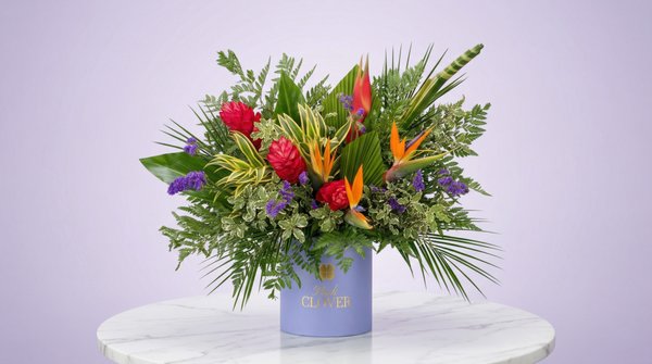 🎁 FLOWER BOXES - Our luxury flower boxes are one of our most requested designs, known for their clean presentation and long-lasting freshness. Featuring premium roses arranged in elegant hat boxes, these designs are perfect for gifts, birthdays, anniversaries, or corporate occasions. Each box is carefully styled to maintain symmetry and structure, creating a modern and elevated look. Available for same-day delivery all over Oahu island, these arrangements are designed to make an immediate impression. 🎁 FLOWER BOXES - Our luxury flower boxes are one of our most requested designs, known for their clean presentation and long-lasting freshness. Featuring premium roses arranged in elegant hat boxes, these designs are perfect for gifts, birthdays, anniversaries, or corporate occasions. Each box is carefully styled to maintain symmetry and structure, creating a modern and elevated look. Available for same-day delivery all over Oahu island, these arrangements are designed to make an immediate impression.