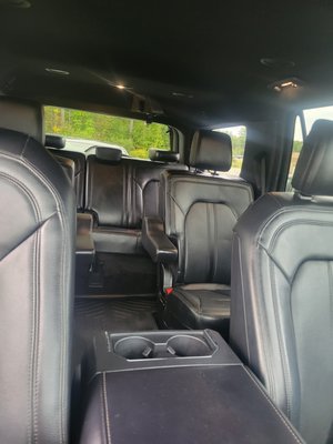 chauffer, Private event/trips, airport transportation - At Jay City Group Transportation, we pride ourselves in offering VIP transportation without breaking the bank. Whether you need a town car with driver, a 7 seater SUV, or your group needs transportation to the airport, call us today and we will get you there safely, in time and in absolute VIP style.