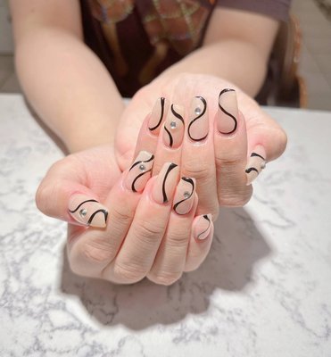 Nails For Holiday - Get your nails holiday-ready and dazzle all season long with our festive nail designs! 🌟💅✨ Nails For Holiday - Get your nails holiday-ready and dazzle all season long with our festive nail designs! 🌟💅✨