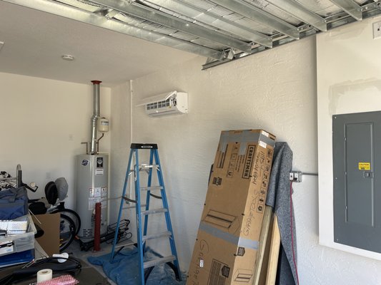 Garage Mini Split Air Conditioning system - Installation of a 9000 BTU Air Conditioning Mini Split system in Hot Garage. Garage Mini Split Air Conditioning system - Installation of a 9000 BTU Air Conditioning Mini Split system in Hot Garage.