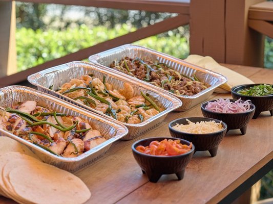 Mexican Custom Meal - Customize our Mexican selections for your family!

48 hours notice required.
$550.00 per 10 servings
