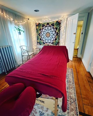 A day in the studio with Ammon Embry-Pelrine LMT. - Come by for a visit. You will feel much better afterwards. A day in the studio with Ammon Embry-Pelrine LMT. - Come by for a visit. You will feel much better afterwards.