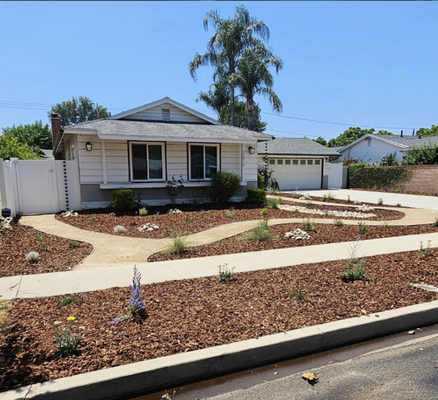Lanark Project- West Hills - Beautiful Front Yard Transformation! Lanark Project- West Hills - Beautiful Front Yard Transformation!