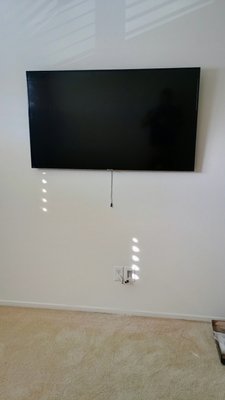TV's mounting & wire concealing - 4 TVs mounting with wire concealing.