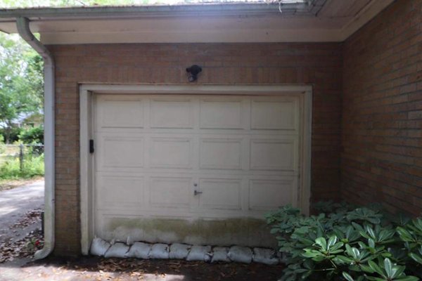 Penny garage conversion - Homeowners requested a enclosed garage. Our specialized team delivered excellent services in a very timely manner.