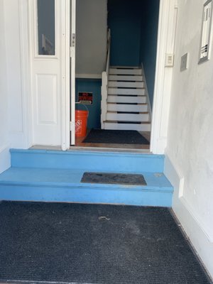 Commercial Clean - This was a deep clean of a 3 story Apartment Duplex. This deep clean included carpet cleaning and hard-wood floor cleaning.