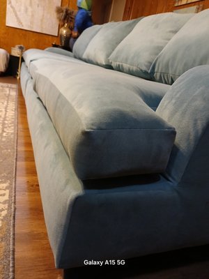 Bring Your Couch Back to Life with Luxurious Reupholstery - Is your couch in need of a makeover? We offer premium reupholstery using genuine leather or high-quality fabric. We focus on every detail to turn your couch into an elegant masterpiece.