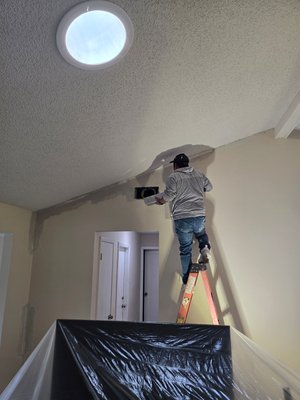 Drywall repairs, trim and painting in San Antonio area. - this remodeling several area drywall cracks were fixed applying new texture and matching paint. Drywall repairs, trim and painting in San Antonio area. - this remodeling several area drywall cracks were fixed applying new texture and matching paint.