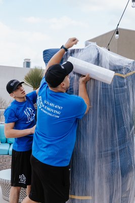 Local Movers in Orange County. - 4US Moving | Anaheim is your local mover of choice, offering professional and efficient moving services tailored to your needs. Our experienced team excels in secure loading, timely transportation, and careful handling for both residential and commercial moves. With competitive rates and a commitment to customer satisfaction, we ensure a stress-free relocation experience. Count on 4US Moving | Anaheim for reliable service, personalized attention, and seamless transitions within the local area. Contact us today for a free estimate!
