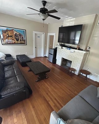 College frat house cleaning - Cleaned two bedroom and three bathroom with kitchen and living room College frat house cleaning - Cleaned two bedroom and three bathroom with kitchen and living room