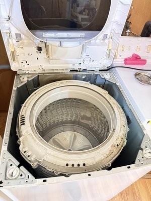 Repair of GE washing machine and GE refrigerator. - Repair of GE washing machine and GE refrigerator.