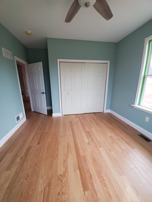 New construction in Manchester. - This was a new 3 bedroom, 2 bath where we painted the main level and stairwell from garage to the attic.  Started with priming all of the new drywall and ended with painting all of the trim and doors.