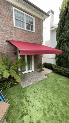 Retractable awning - The retractable awning is the most versatile shade in industry. can have multiple advantages from having a 40 second shade to enjoying the sun on morning. Retractable awning - The retractable awning is the most versatile shade in industry. can have multiple advantages from having a 40 second shade to enjoying the sun on morning.