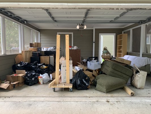 Garage clean outs. - Greenhaulics provides responsible junk removal and recycling. Garage clean outs. - Greenhaulics provides responsible junk removal and recycling.
