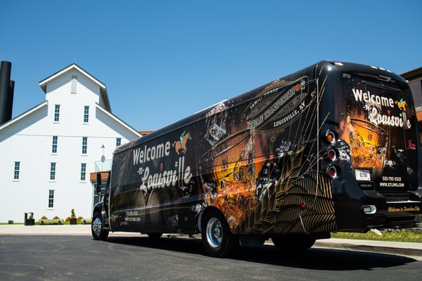 Bourbon Distillery Transportation - Let us be the designated driver while you taste the spirit of Kentucky. Our impressive and private fleet rocks the whole bourbon touring experience. Bourbon Distillery Transportation - Let us be the designated driver while you taste the spirit of Kentucky. Our impressive and private fleet rocks the whole bourbon touring experience.