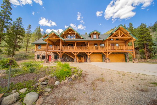 Private Homes at Keystone - Enjoy a stay at one of our many unique private home rentals located at Keystone Resort. Many include luxury amenities like gourmet kitchens, private hot tubs, heated garages, multiple fireplaces and more. View our private homes at our website now.
