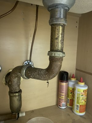 Sink drain pipe removal and replacement. - In this project we replaced very old sink drain pipes which had a hole in it with new ones in more efficient way.