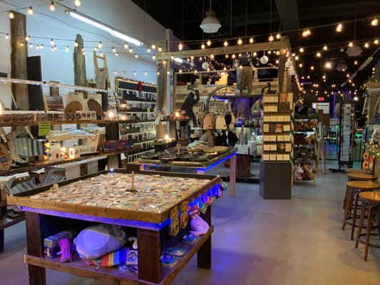 Appalachian Boutique - Here in the boutique we have home decor, souvenirs, jewelry, fashion accessories, women’s clothes and more.