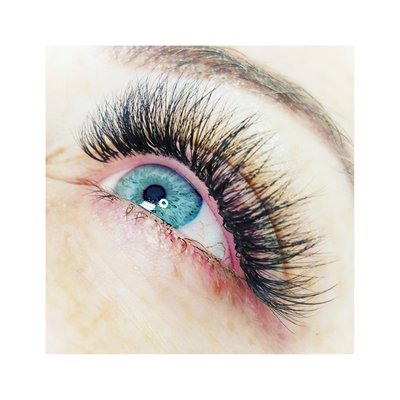 Volume Eyelash - Full Set of Volume Eyelashes Volume Eyelash - Full Set of Volume Eyelashes