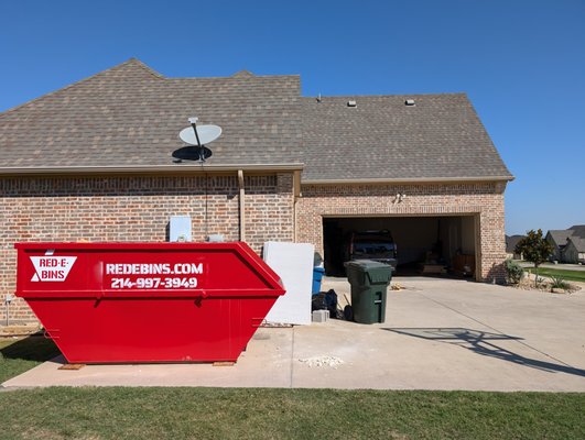 10 Yard Roll-Off Dumpster - Holds: 10 Cubic Yards (Approximately 4 pick-up trucks full)
Dimensions: 10' x 5' x 5'
Description: This small dumpster is the size a sedan. It is perfect for small remodels or home clean outs before a move. It is our most popular dumpster and can meet the majority of needs for homeowners looking for a dumpster. 10 Yard Roll-Off Dumpster - Holds: 10 Cubic Yards (Approximately 4 pick-up trucks full)
Dimensions: 10' x 5' x 5'
Description: This small dumpster is the size a sedan. It is perfect for small remodels or home clean outs before a move. It is our most popular dumpster and can meet the majority of needs for homeowners looking for a dumpster.