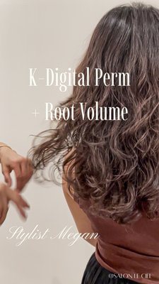 Root Volume Perm by Megan - Root Volume Perm by Megan is available!
Adds volume and lift at the roots for fuller-looking hair.​