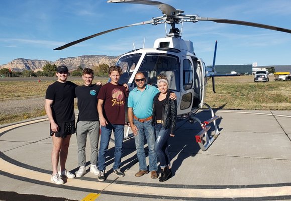 Helicopter Tour in Sedona - Enjoy stunning panoramas and see hidden ruins during your helicopter tour! Helicopter Tour in Sedona - Enjoy stunning panoramas and see hidden ruins during your helicopter tour!