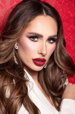 Photoshoots - This folder showcases photos from photoshoots featuring models and beauty queens I've had the pleasure of working with. Each image highlights my expertise in creating stunning, flawless makeup looks tailored to elevate every shoot. Photoshoots - This folder showcases photos from photoshoots featuring models and beauty queens I've had the pleasure of working with. Each image highlights my expertise in creating stunning, flawless makeup looks tailored to elevate every shoot.